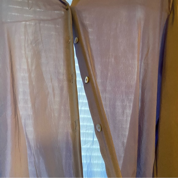 Stradivarius Silk/Satin Button Up Top - Picture 4 of 5